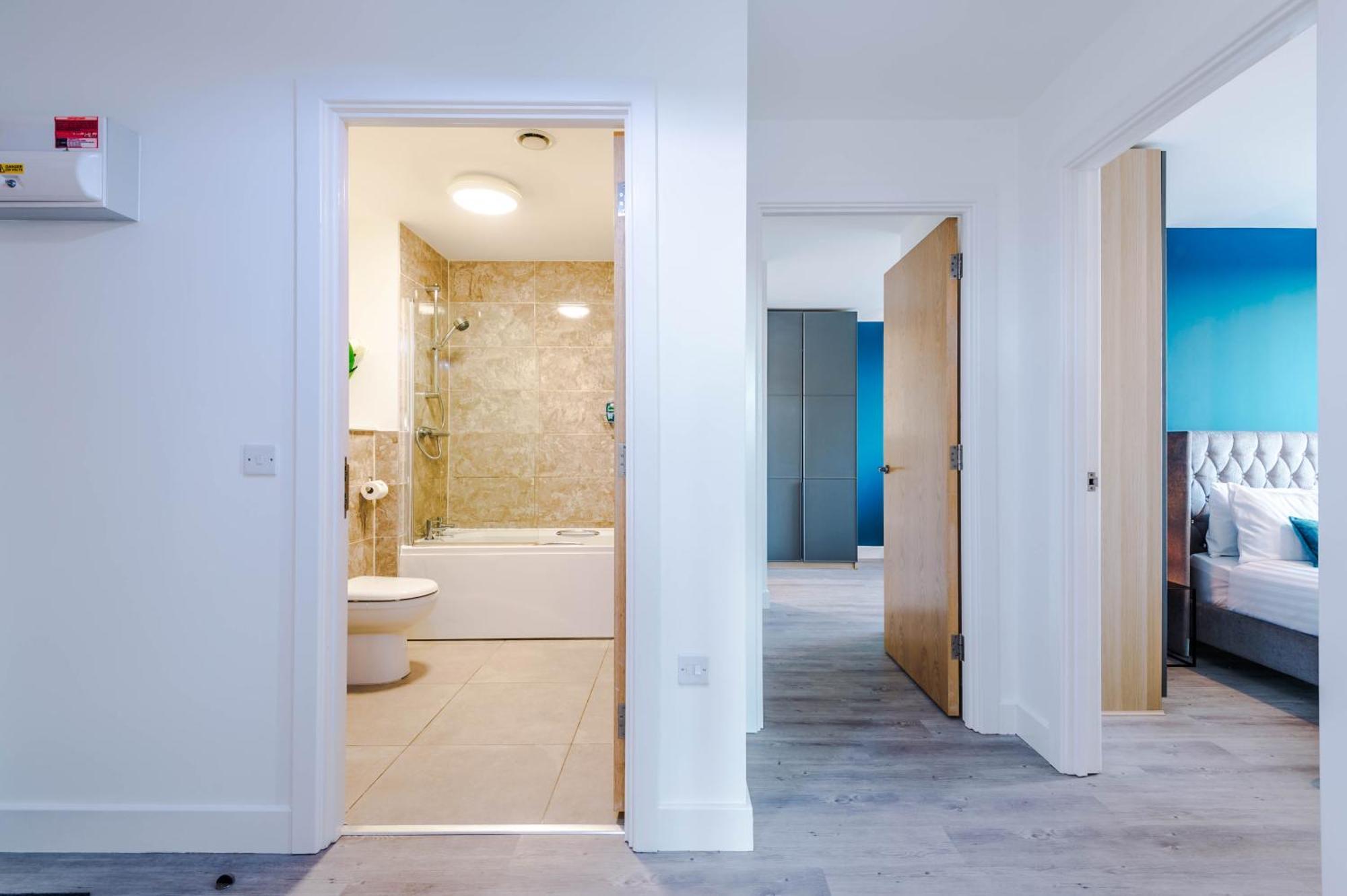 Lux Livin' Apartments - Luxury 5 Bed Apartment Manchester City Centre エクステリア 写真